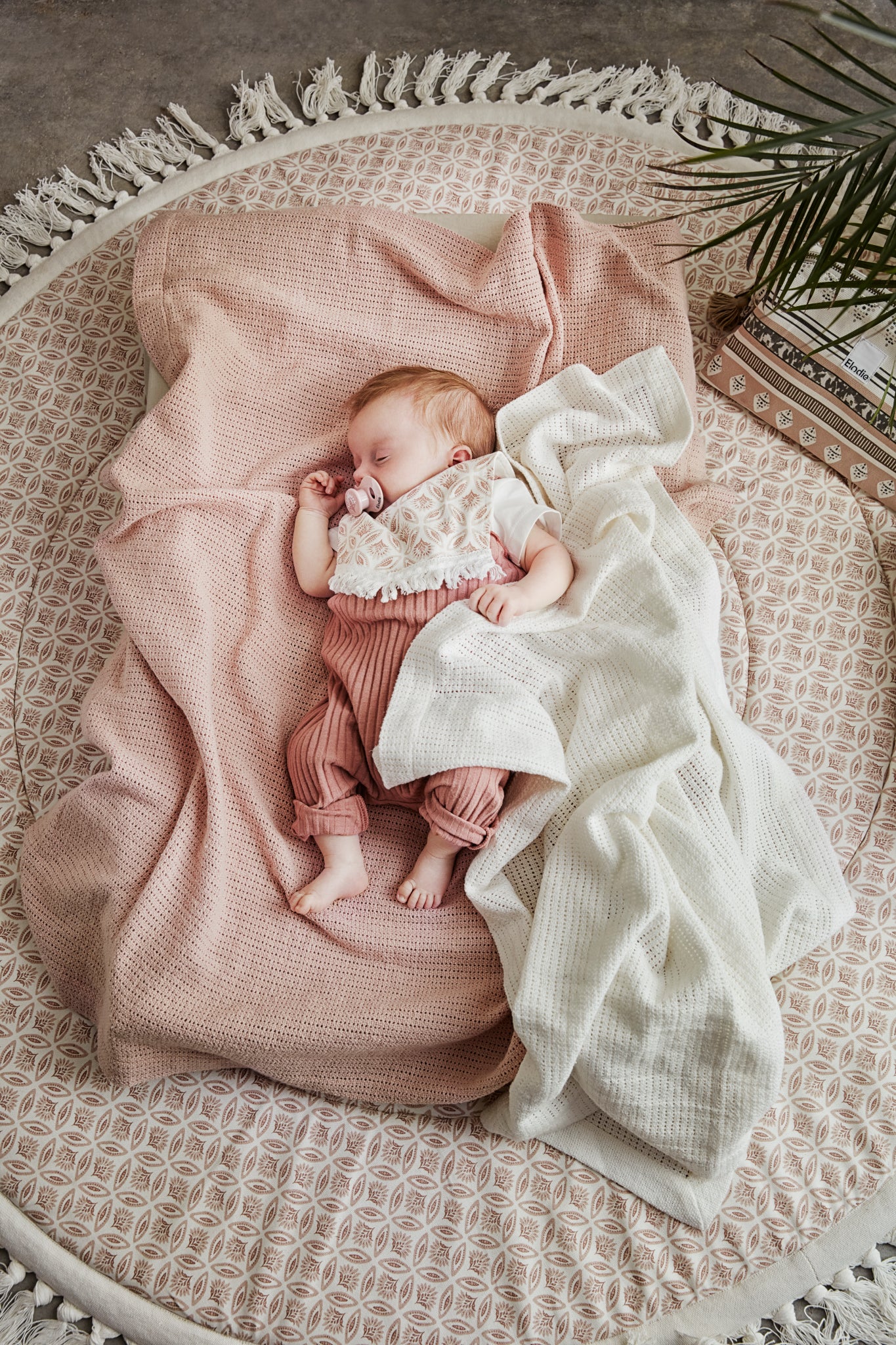 Sommer Strickdecke Cellular Powder Pink